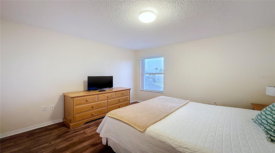 KISSIMMEE, Florida 34746, 5 Bedrooms Bedrooms, ,3 BathroomsBathrooms,Residential,For Sale,CUMBRIAN LAKES,0,MFRG5104929