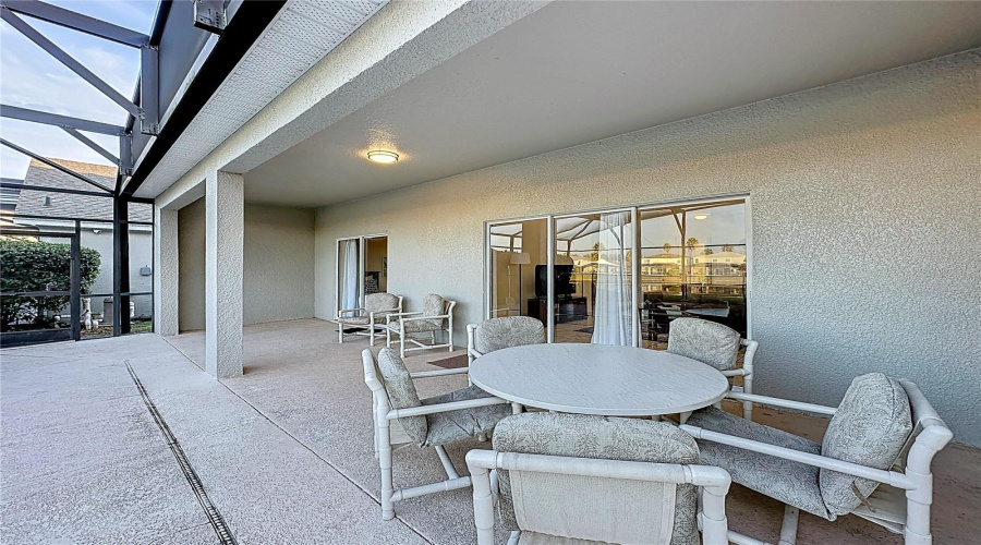 KISSIMMEE, Florida 34746, 5 Bedrooms Bedrooms, ,3 BathroomsBathrooms,Residential,For Sale,CUMBRIAN LAKES,0,MFRG5104929