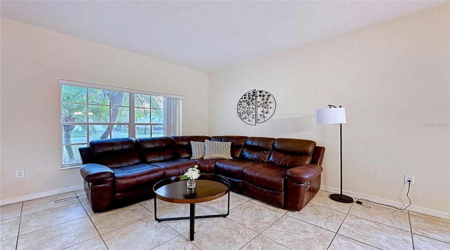 KISSIMMEE, Florida 34746, 5 Bedrooms Bedrooms, ,3 BathroomsBathrooms,Residential,For Sale,CUMBRIAN LAKES,0,MFRG5104929