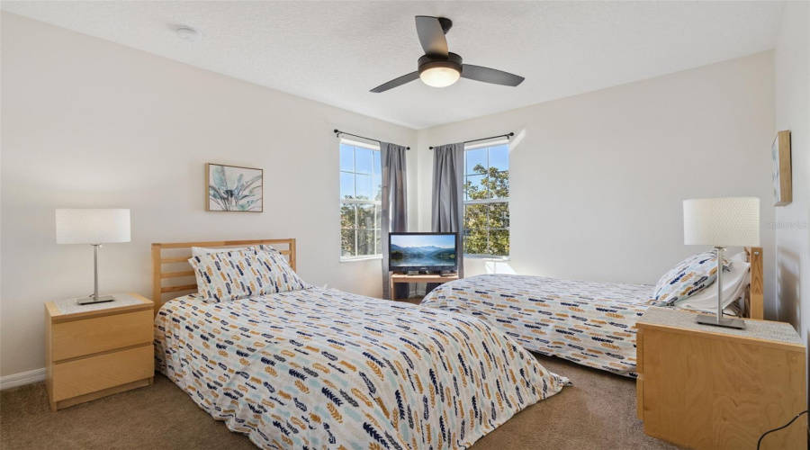 KISSIMMEE, Florida 34747, 5 Bedrooms Bedrooms, ,4 BathroomsBathrooms,Residential,For Sale,SUNRISE KEY,0,MFRS5139032