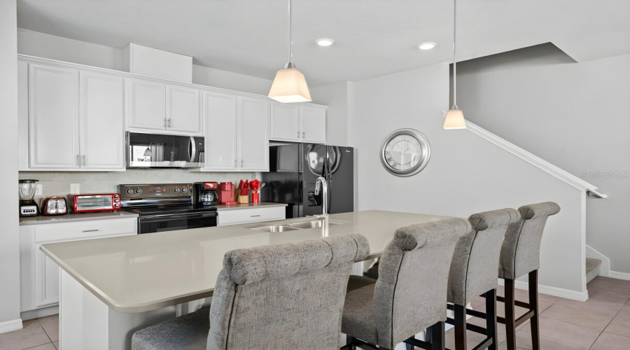 KISSIMMEE, Florida 34746, 4 Bedrooms Bedrooms, ,3 BathroomsBathrooms,Residential,For Sale,KILLARNEY,0,MFRO6292098