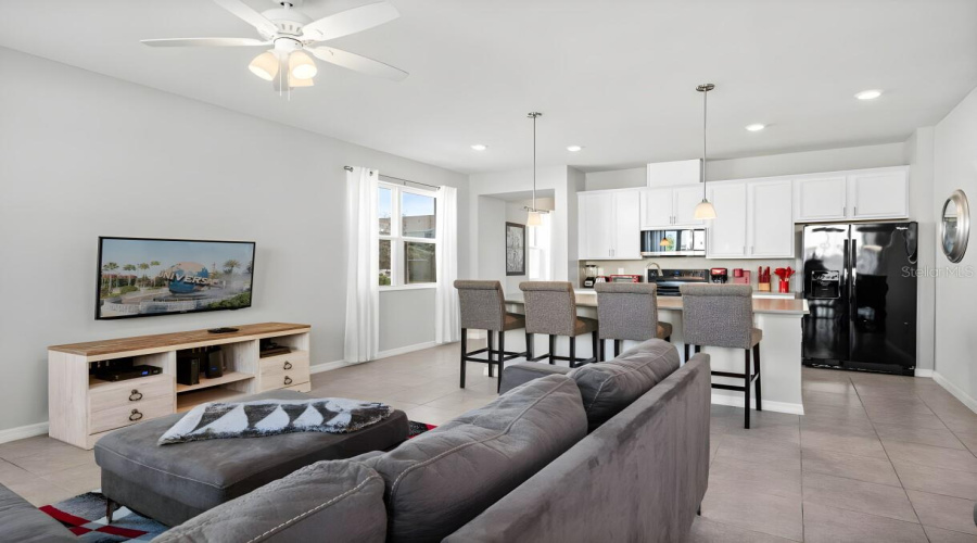 KISSIMMEE, Florida 34746, 4 Bedrooms Bedrooms, ,3 BathroomsBathrooms,Residential,For Sale,KILLARNEY,0,MFRO6292098