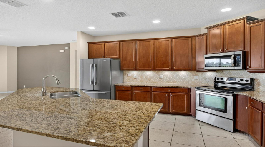 KISSIMMEE, Florida 34746, 4 Bedrooms Bedrooms, ,3 BathroomsBathrooms,Residential,For Sale,TROPHY BASS,0,MFRO6363370