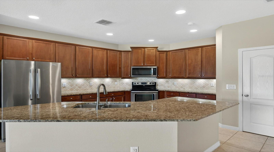 KISSIMMEE, Florida 34746, 4 Bedrooms Bedrooms, ,3 BathroomsBathrooms,Residential,For Sale,TROPHY BASS,0,MFRO6363370