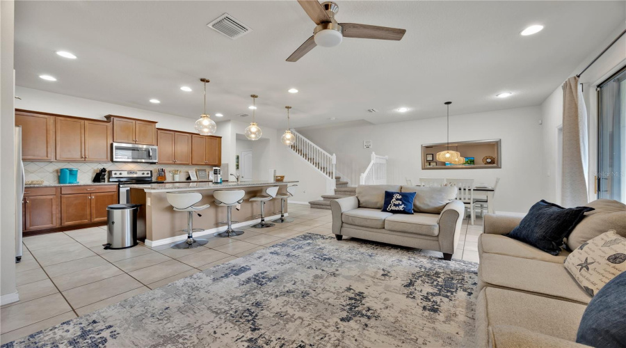 KISSIMMEE, Florida 34747, 5 Bedrooms Bedrooms, ,4 BathroomsBathrooms,Residential,For Sale,ADRIATICO,0,MFRO6363446