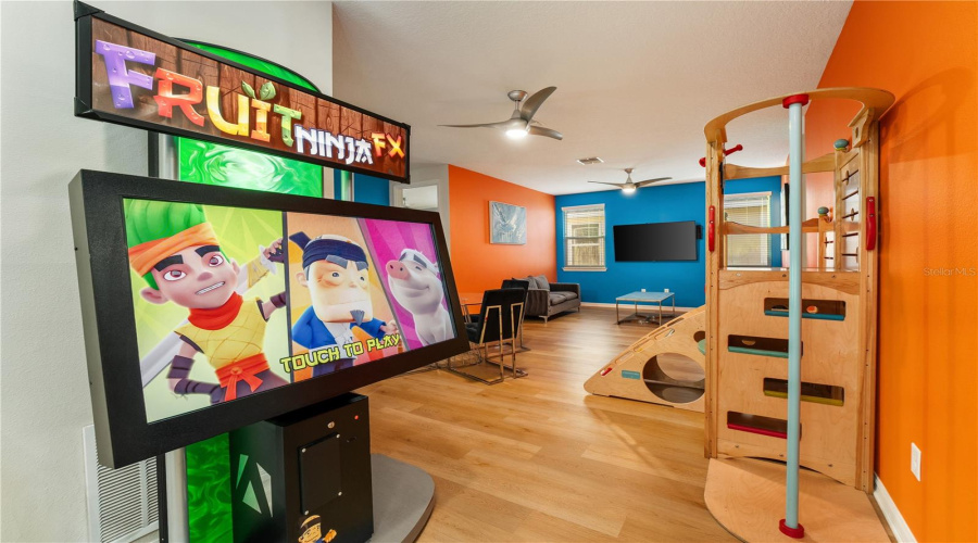 KISSIMMEE, Florida 34747, 9 Bedrooms Bedrooms, ,6 BathroomsBathrooms,Residential,For Sale,NASSAU POINT,0,MFRS5139275