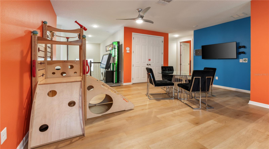 KISSIMMEE, Florida 34747, 9 Bedrooms Bedrooms, ,6 BathroomsBathrooms,Residential,For Sale,NASSAU POINT,0,MFRS5139275