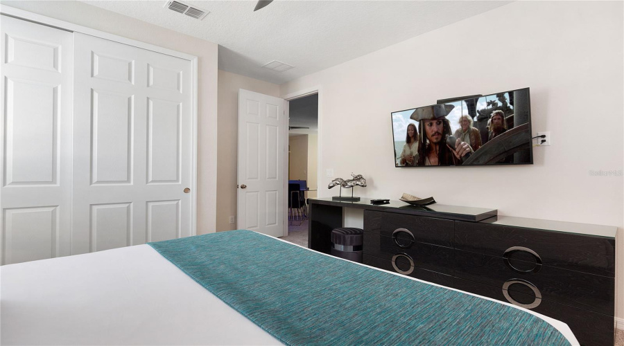 KISSIMMEE, Florida 34747, 9 Bedrooms Bedrooms, ,6 BathroomsBathrooms,Residential,For Sale,NASSAU POINT,0,MFRS5139275