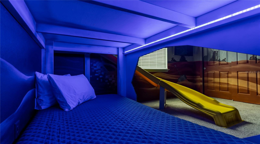 KISSIMMEE, Florida 34747, 9 Bedrooms Bedrooms, ,6 BathroomsBathrooms,Residential,For Sale,NASSAU POINT,0,MFRS5139275