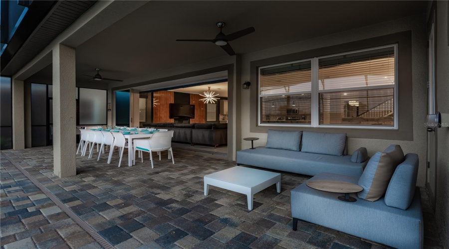 KISSIMMEE, Florida 34747, 9 Bedrooms Bedrooms, ,6 BathroomsBathrooms,Residential,For Sale,NASSAU POINT,0,MFRS5139275