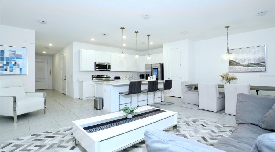 living room / kitchen