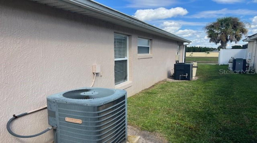 KISSIMMEE, Florida 34747, 4 Bedrooms Bedrooms, ,3 BathroomsBathrooms,Residential,For Sale,ONEIDA,0,MFRO6358789