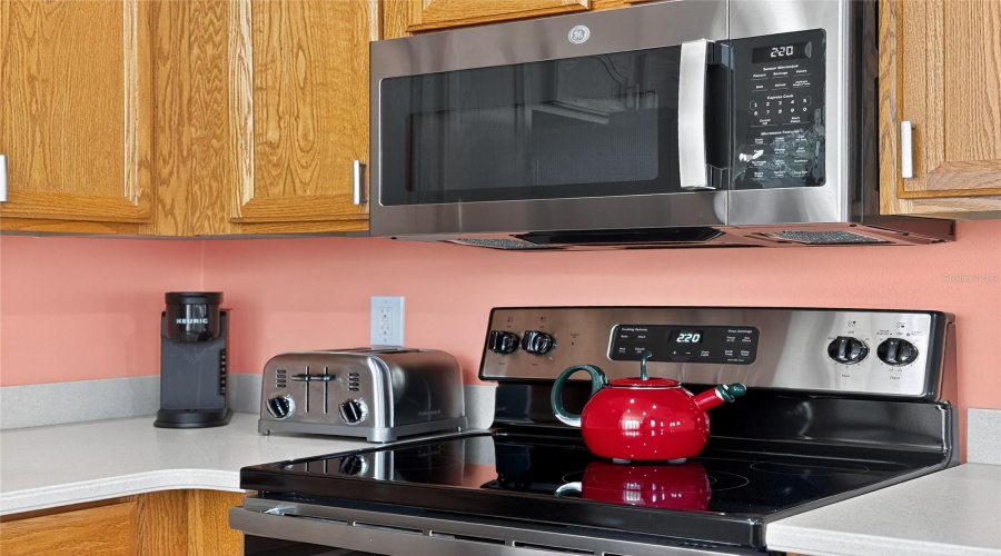 KISSIMMEE, Florida 34747, 2 Bedrooms Bedrooms, ,2 BathroomsBathrooms,Residential,For Sale,SPRING PARK,0,MFRS5139338