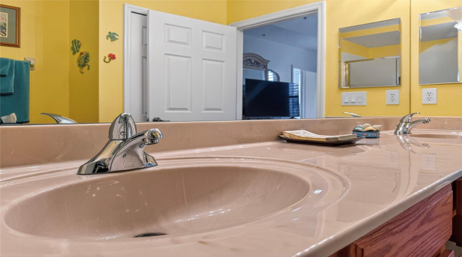 KISSIMMEE, Florida 34747, 2 Bedrooms Bedrooms, ,2 BathroomsBathrooms,Residential,For Sale,SPRING PARK,0,MFRS5139338