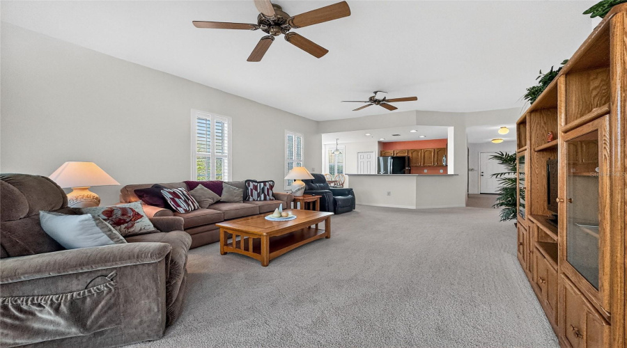 KISSIMMEE, Florida 34747, 2 Bedrooms Bedrooms, ,2 BathroomsBathrooms,Residential,For Sale,SPRING PARK,0,MFRS5139338