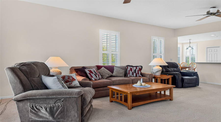 KISSIMMEE, Florida 34747, 2 Bedrooms Bedrooms, ,2 BathroomsBathrooms,Residential,For Sale,SPRING PARK,0,MFRS5139338