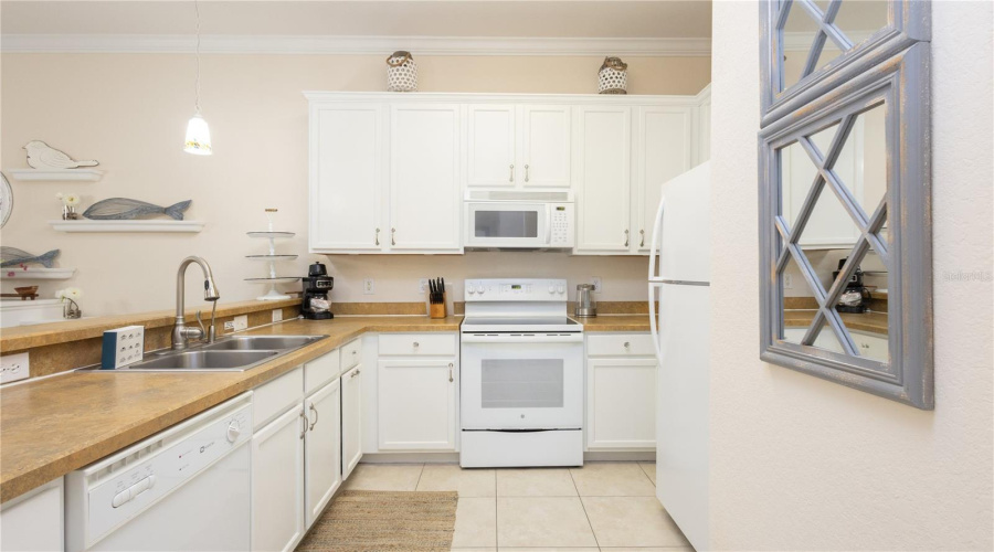 DAVENPORT, Florida 33897, 2 Bedrooms Bedrooms, ,2 BathroomsBathrooms,Residential,For Sale,WATLING,0,MFRO6363642