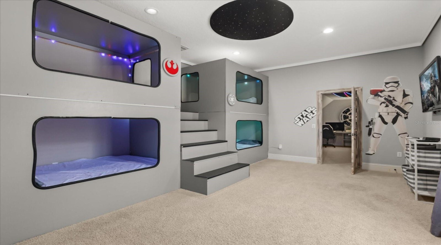 Kids Room W/ Built In Bunk Beds