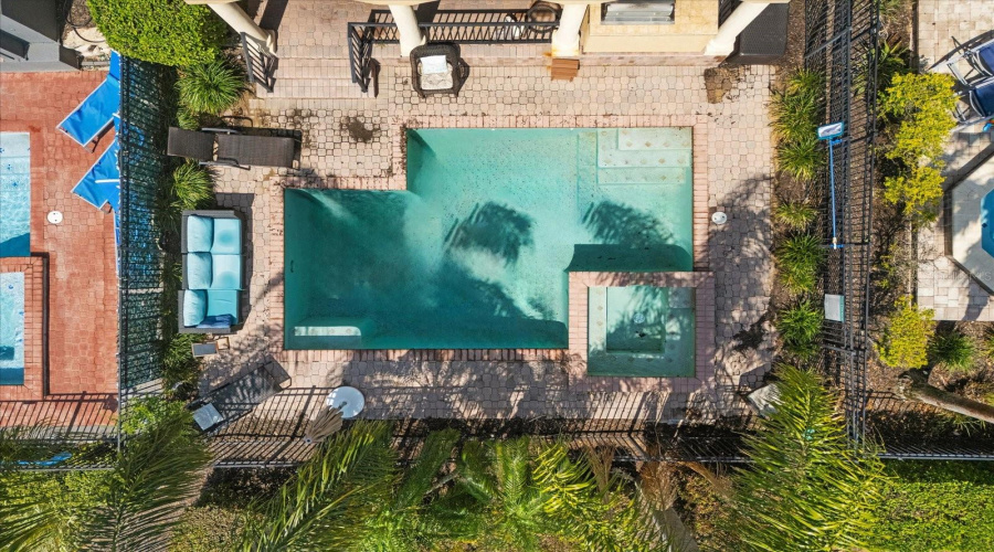 KISSIMMEE, Florida 34747, 6 Bedrooms Bedrooms, ,4 BathroomsBathrooms,Residential,For Sale,GOLDEN BEAR,0,MFRS5127118