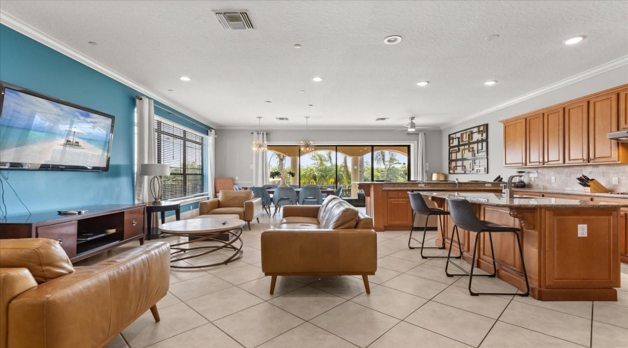 KISSIMMEE, Florida 34747, 6 Bedrooms Bedrooms, ,4 BathroomsBathrooms,Residential,For Sale,GOLDEN BEAR,0,MFRS5127118