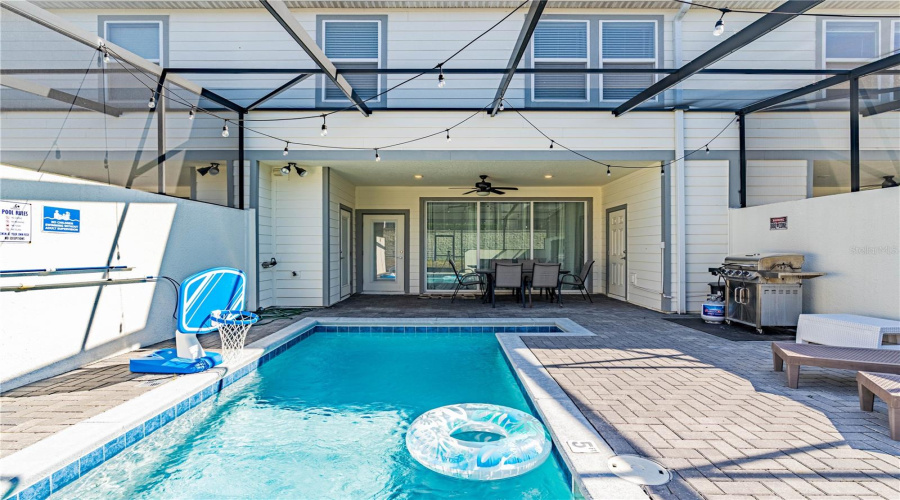 DAVENPORT, Florida 33897, 5 Bedrooms Bedrooms, ,4 BathroomsBathrooms,Residential,For Sale,PARADISE,0,MFRO6363666