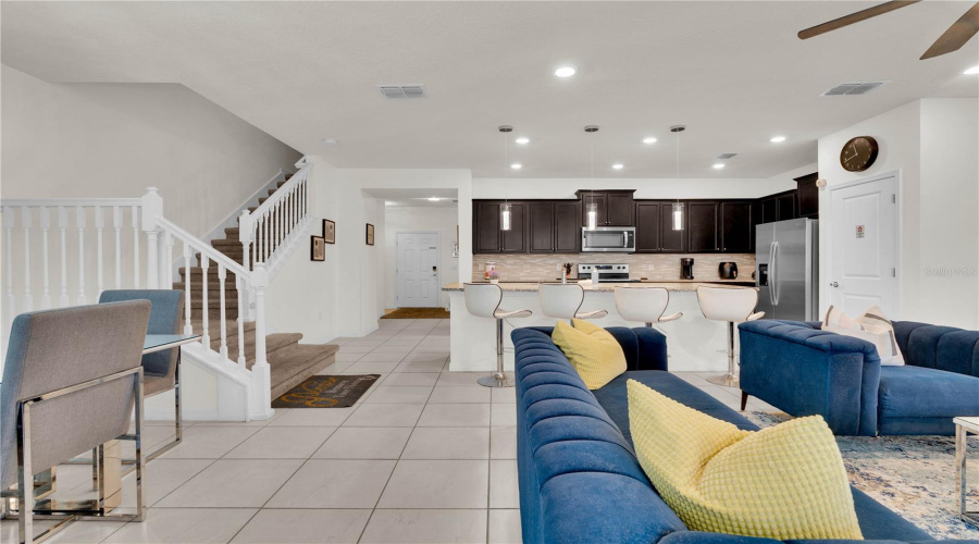 DAVENPORT, Florida 33897, 5 Bedrooms Bedrooms, ,4 BathroomsBathrooms,Residential,For Sale,PARADISE,0,MFRO6363666