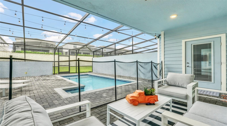 DAVENPORT, Florida 33897, 5 Bedrooms Bedrooms, ,4 BathroomsBathrooms,Residential,For Sale,PARADISE,0,MFRO6362520