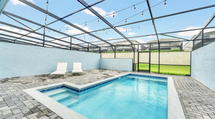 DAVENPORT, Florida 33897, 5 Bedrooms Bedrooms, ,4 BathroomsBathrooms,Residential,For Sale,PARADISE,0,MFRO6362520