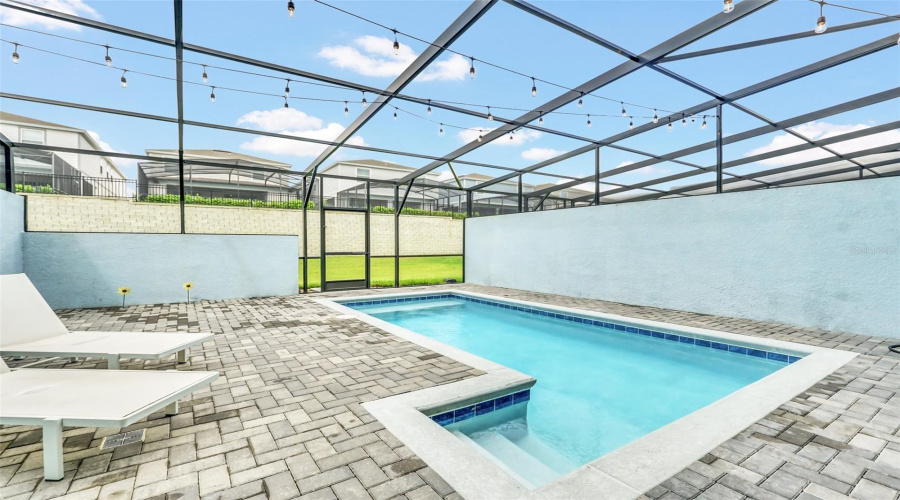 DAVENPORT, Florida 33897, 5 Bedrooms Bedrooms, ,4 BathroomsBathrooms,Residential,For Sale,PARADISE,0,MFRO6362520