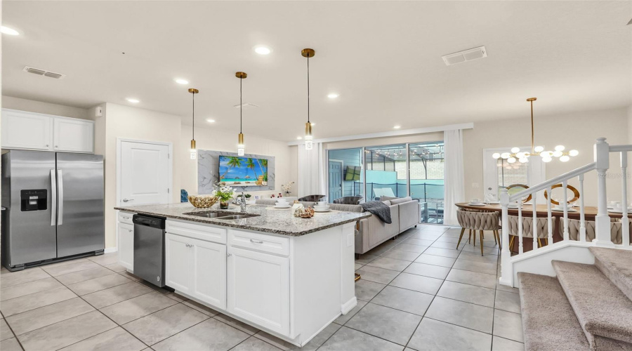 DAVENPORT, Florida 33897, 5 Bedrooms Bedrooms, ,4 BathroomsBathrooms,Residential,For Sale,PARADISE,0,MFRO6362520