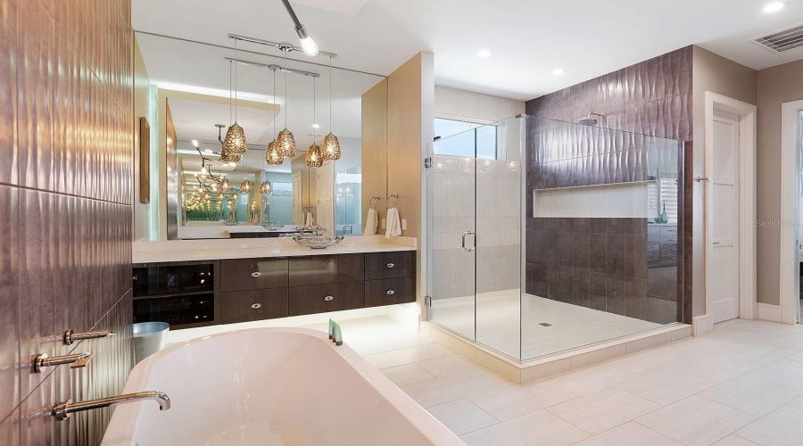 REUNION, Florida 34747, 9 Bedrooms Bedrooms, ,9 BathroomsBathrooms,Residential,For Sale,GOLDEN BEAR,0,MFRO6363480