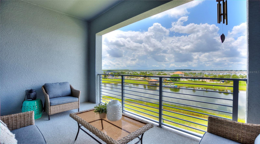 KISSIMMEE, Florida 34746, 2 Bedrooms Bedrooms, ,2 BathroomsBathrooms,Residential,For Sale,PARADOX,0,MFRO6353349