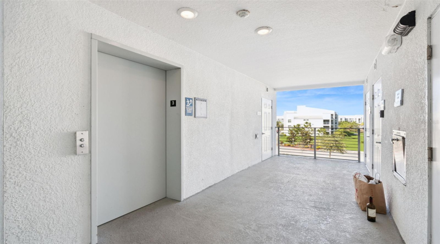 KISSIMMEE, Florida 34746, 2 Bedrooms Bedrooms, ,2 BathroomsBathrooms,Residential,For Sale,PARADOX,0,MFRO6353358