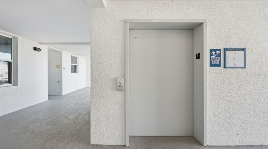 KISSIMMEE, Florida 34746, 2 Bedrooms Bedrooms, ,2 BathroomsBathrooms,Residential,For Sale,PARADOX,0,MFRO6353358