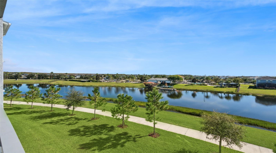 KISSIMMEE, Florida 34746, 2 Bedrooms Bedrooms, ,2 BathroomsBathrooms,Residential,For Sale,PARADOX,0,MFRO6353358