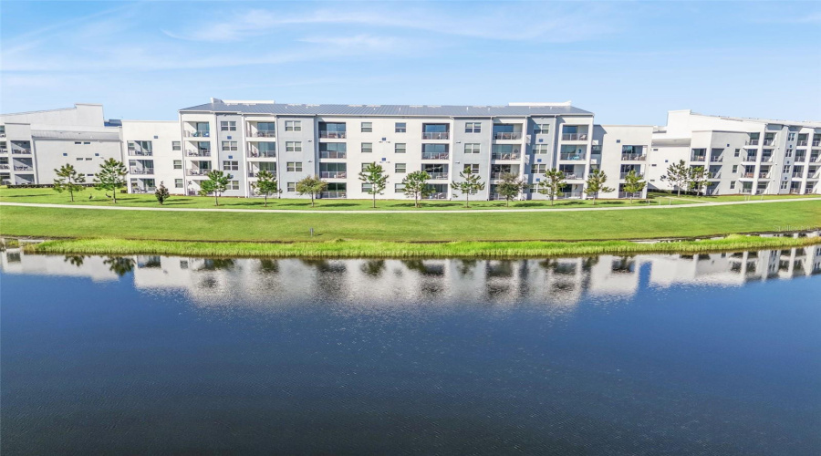 KISSIMMEE, Florida 34746, 2 Bedrooms Bedrooms, ,2 BathroomsBathrooms,Residential,For Sale,PARADOX,0,MFRO6353358