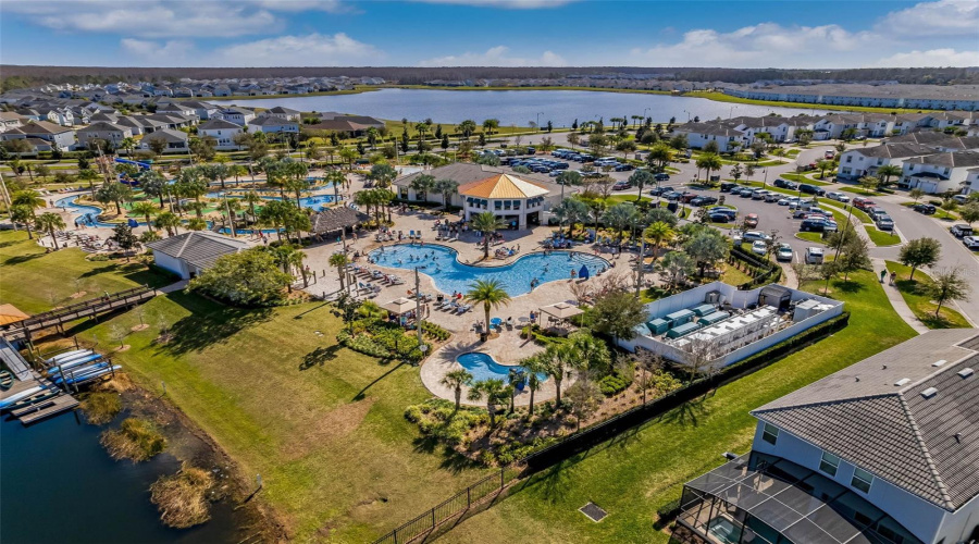 KISSIMMEE, Florida 34746, 2 Bedrooms Bedrooms, ,2 BathroomsBathrooms,Residential,For Sale,PARADOX,0,MFRO6353358