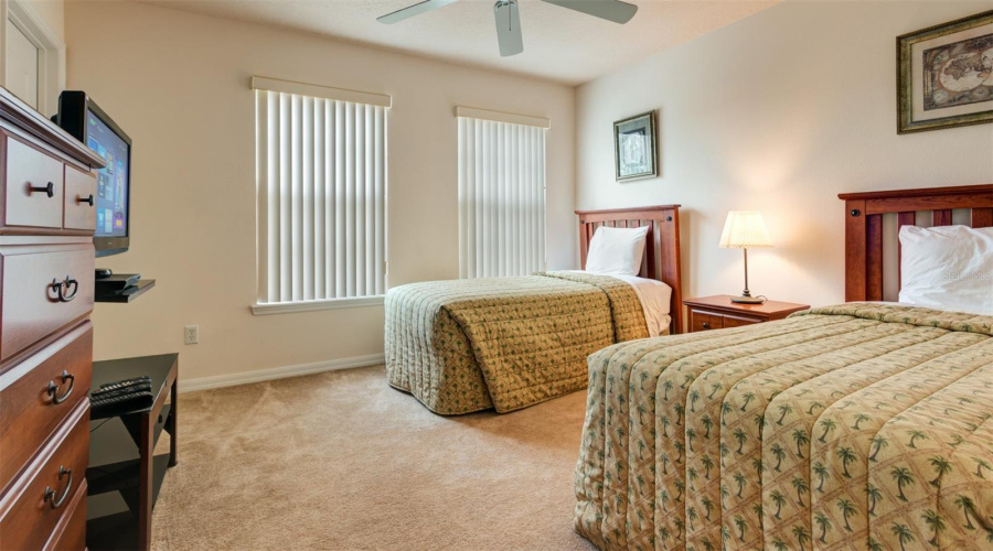 DAVENPORT, Florida 33896, 4 Bedrooms Bedrooms, ,3 BathroomsBathrooms,Residential,For Sale,ROYAL RIDGE,0,MFRS5139150