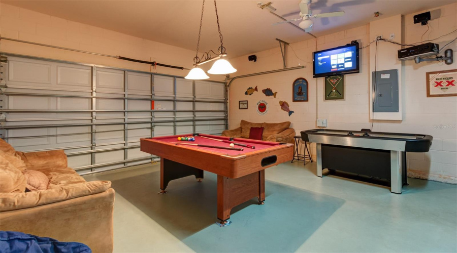 DAVENPORT, Florida 33896, 4 Bedrooms Bedrooms, ,3 BathroomsBathrooms,Residential,For Sale,ROYAL RIDGE,0,MFRS5139150