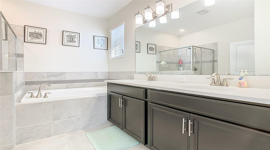 DAVENPORT, Florida 33837, 4 Bedrooms Bedrooms, ,3 BathroomsBathrooms,Residential,For Sale,BROOK STONE,0,MFRP4937156