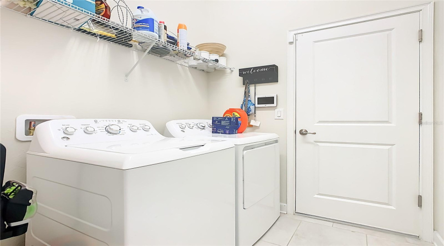 DAVENPORT, Florida 33837, 4 Bedrooms Bedrooms, ,3 BathroomsBathrooms,Residential,For Sale,BROOK STONE,0,MFRP4937156