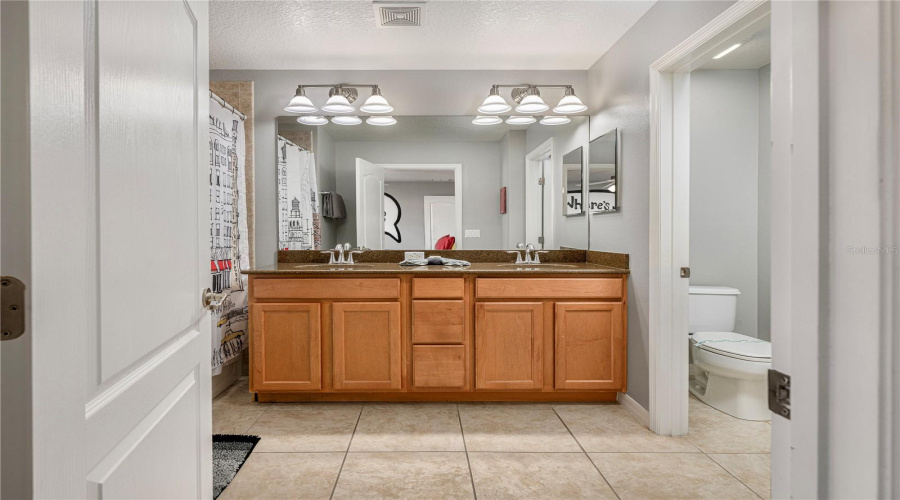 Master Incredibles Bathroom