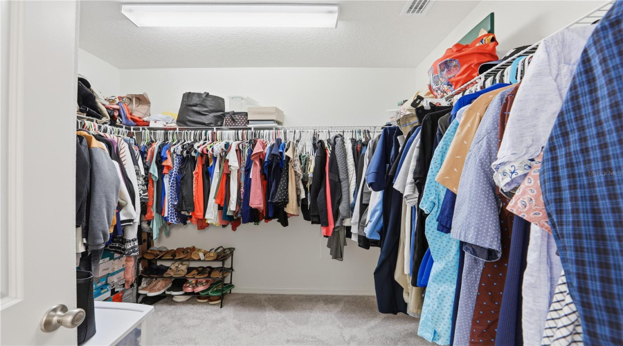 DAVENPORT, Florida 33896, 4 Bedrooms Bedrooms, ,2 BathroomsBathrooms,Residential,For Sale,OSCRAFT,0,MFRO6363682