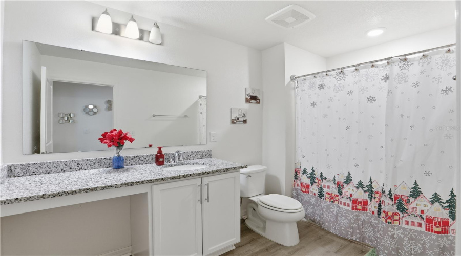 DAVENPORT, Florida 33896, 4 Bedrooms Bedrooms, ,2 BathroomsBathrooms,Residential,For Sale,OSCRAFT,0,MFRO6363682