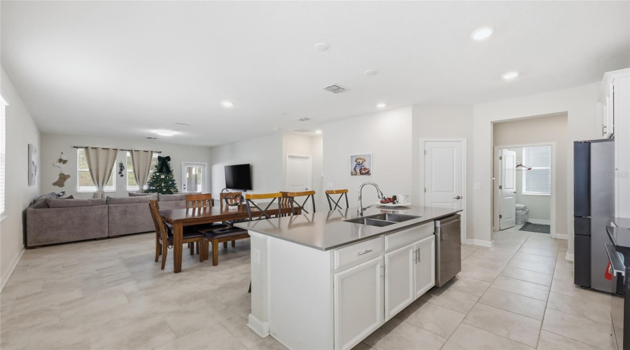 KISSIMMEE, Florida 34746, 3 Bedrooms Bedrooms, ,2 BathroomsBathrooms,Residential,For Sale,SEVEN CANYONS,0,MFRL4957573