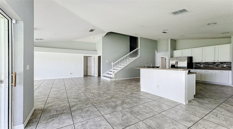 KISSIMMEE, Florida 34746, 4 Bedrooms Bedrooms, ,2 BathroomsBathrooms,Residential,For Sale,EAGLE CLIFF,0,MFRO6341518