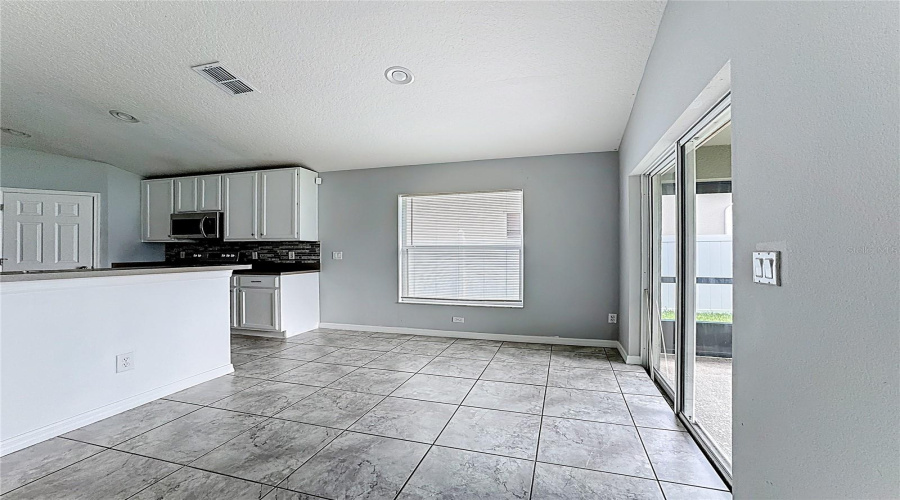 KISSIMMEE, Florida 34746, 4 Bedrooms Bedrooms, ,2 BathroomsBathrooms,Residential,For Sale,EAGLE CLIFF,0,MFRO6341518