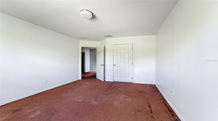 KISSIMMEE, Florida 34746, 4 Bedrooms Bedrooms, ,2 BathroomsBathrooms,Residential,For Sale,EAGLE CLIFF,0,MFRO6341518