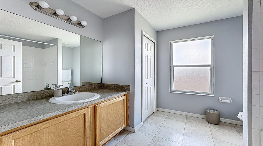 KISSIMMEE, Florida 34746, 4 Bedrooms Bedrooms, ,2 BathroomsBathrooms,Residential,For Sale,EAGLE CLIFF,0,MFRO6341518