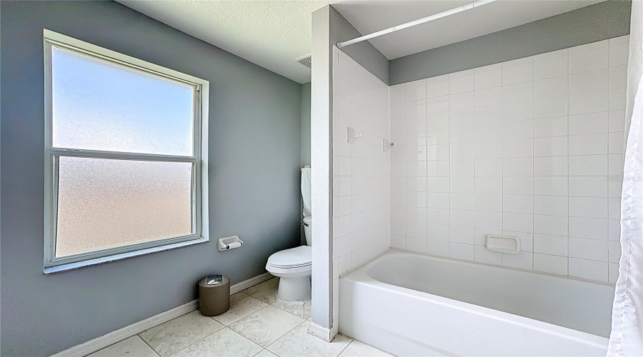 KISSIMMEE, Florida 34746, 4 Bedrooms Bedrooms, ,2 BathroomsBathrooms,Residential,For Sale,EAGLE CLIFF,0,MFRO6341518